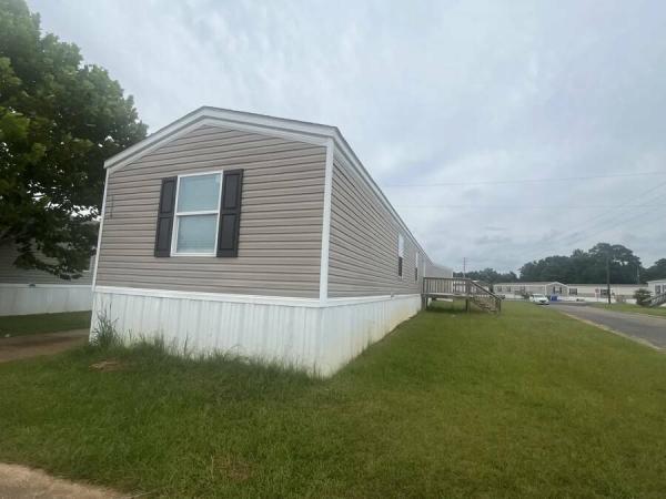 2022 47TRS16763SH22  Home