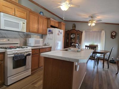 Photo 4 of 17 of home located at 228 Pin Oak Circle Elyria, OH 44035