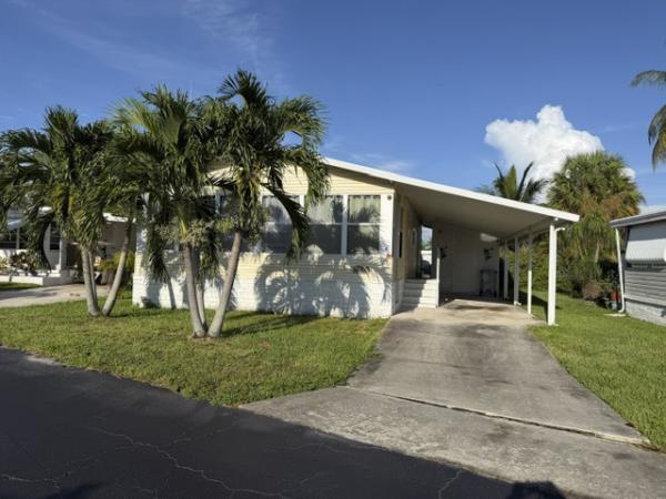 Photo 1 of 2 of home located at 809 Putter Place Pompano Beach, FL 33069