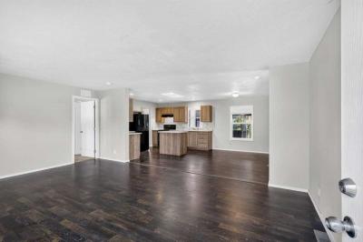 Photo 5 of 41 of home located at 2120 SW 29th St Troutdale, OR 97071