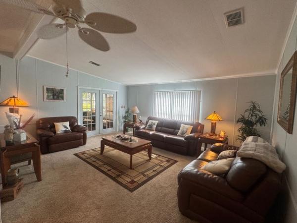 1986 Manufactured Home