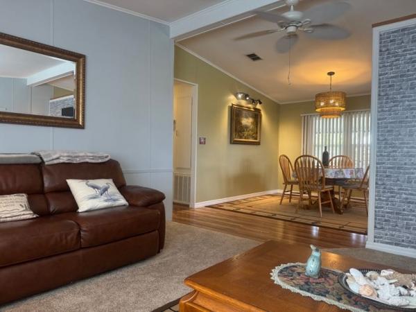 1986 Manufactured Home