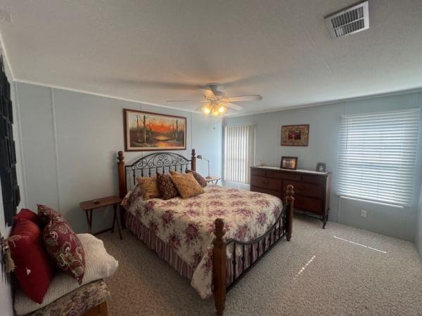 1986 Manufactured Home