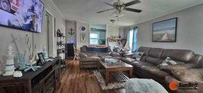 Photo 3 of 32 of home located at 5926 SW 60th Place Ocala, FL 34474