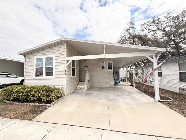 Photo 1 of 2 of home located at 510 Poinsettia Dr Largo, FL 33770