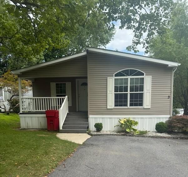 2008 Pine Grove  Mobile Home For Sale