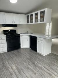 1992 Holly Park Manufactured Home