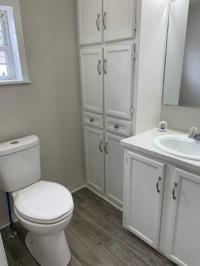1992 Holly Park Manufactured Home