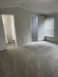 1992 Holly Park Manufactured Home