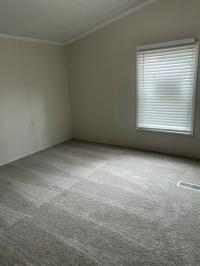 1992 Holly Park Manufactured Home
