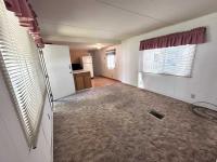1972 KAUFMAN AND BROAD BILTMORE Manufactured Home