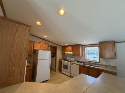 Photo 2 of 6 of home located at 29317 Oakhill Court Gibraltar, MI 48173