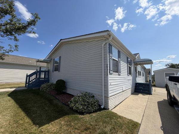 2004 Fleetwood NFL455AB10375RF13 Mobile Home