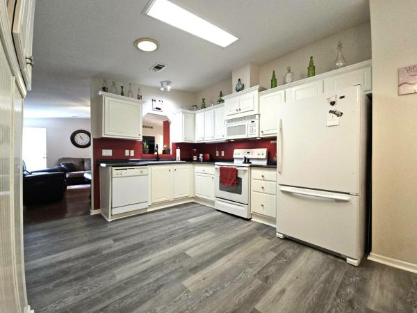2006 KEY LARG 7203-CT Mobile Home
