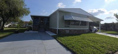 Photo 2 of 15 of home located at 8249 Hatteras Road Orlando, FL 32822