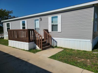 Mobile Home at 802 E County Line Road #263 Des Moines, IA 50320