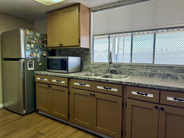 1972 BERKSHIRE BERKSHIRE Mobile Home
