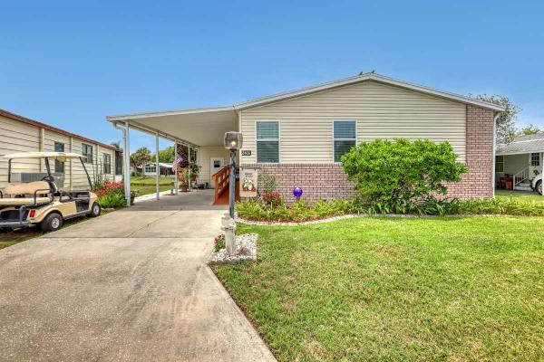 2000  Mobile Home For Sale