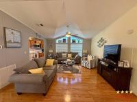 2000 WOOD  Home