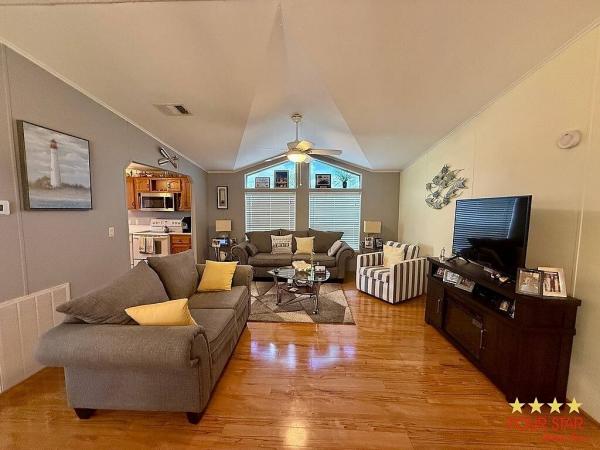 2000 WOOD  Home