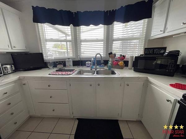 1990 PALM   Home