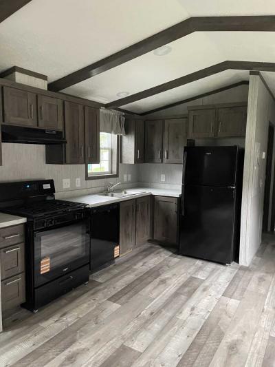 Photo 2 of 8 of home located at 91 Third Street Farmington, NY 14425