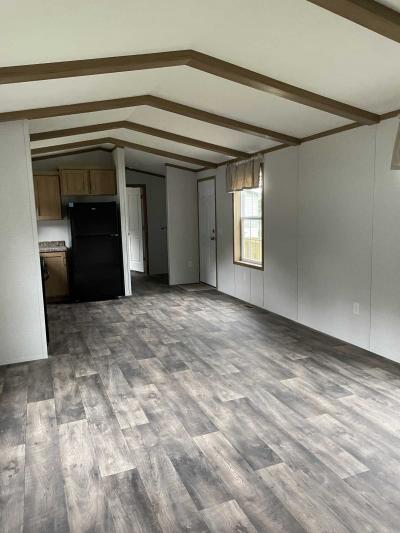 Photo 4 of 8 of home located at 67 Northrup Lane Farmington, NY 14425