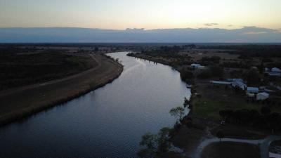 Photo 4 of 20 of home located at 1880 Williams Rd Lot 137 Moore Haven, FL 33471