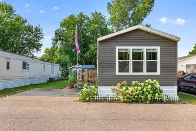 Photo 2 of 27 of home located at 435 W 158 St Burnsville, MN 55306