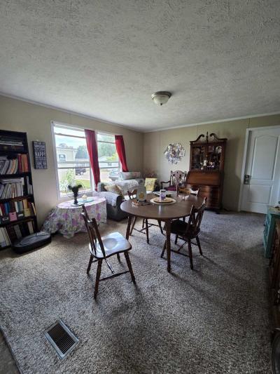 Photo 4 of 11 of home located at 2270 King St, #314 Wixom, MI 48393