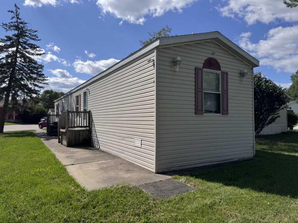 Photo 1 of 2 of home located at 49633 Au Lac Dr E Chesterfield, MI 48051