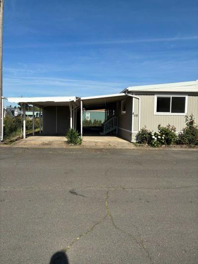 Photo 3 of 19 of home located at 4882 Lancaster Dr NE Sp. #125 Salem, OR 97303