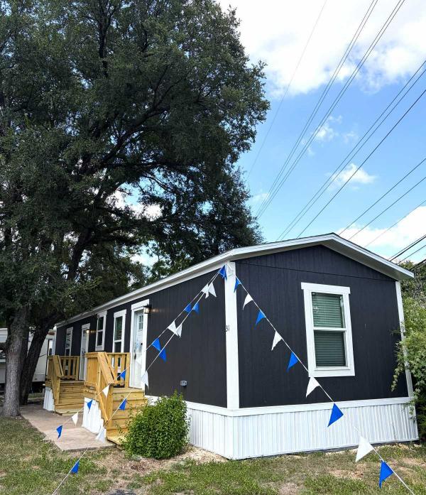 Photo 1 of 2 of home located at 31 Espinosa Dr., Austin, TX 78744