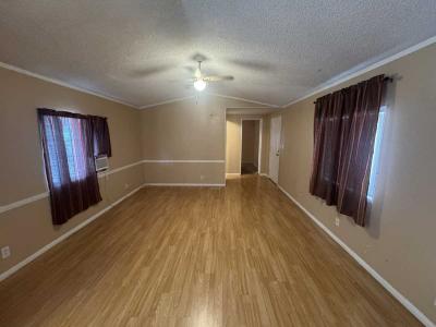 Photo 4 of 19 of home located at 2650 W Union Hills Dr # 24 Phoenix, AZ 85027