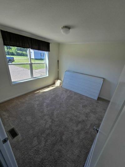 Photo 4 of 12 of home located at 31 Tamarack Drive Otsego, MN 55330