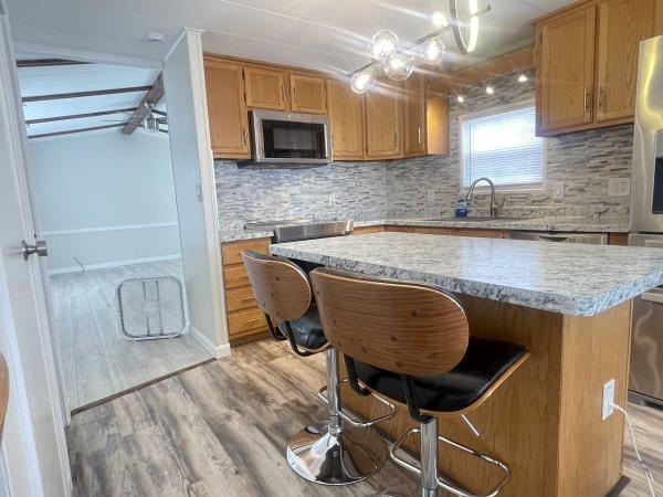 1988 Oxford Mobile Home