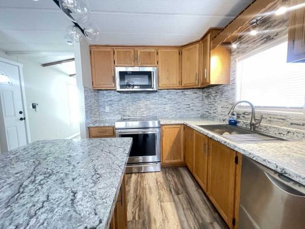 1988 Oxford Mobile Home