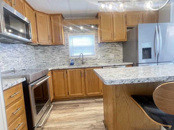 1988 Oxford Mobile Home