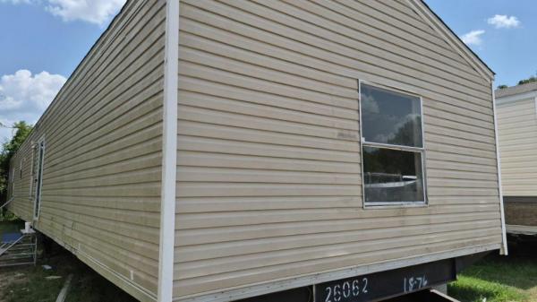 Photo 1 of 1 of home located at Luneau Mobile Homes Llc 1921 N Bolton Ave Alexandria, LA 71303