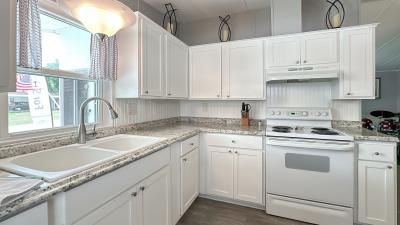 Photo 4 of 17 of home located at 706 Water Oak Blvd Lady Lake, FL 32159