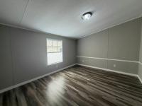 1999 EAGL Manufactured Home