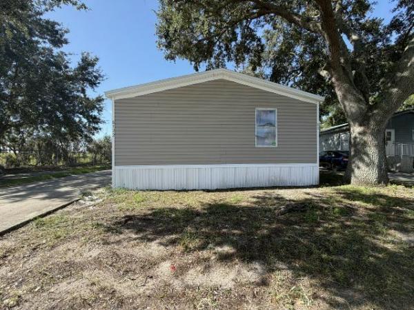 1999 EAGL Manufactured Home