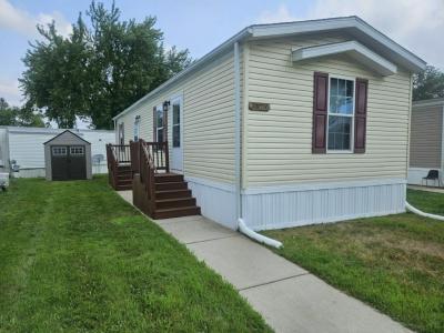 Photo 2 of 12 of home located at 26124 Fifth St #214 Taylor, MI 48180