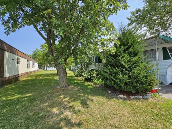 1978 Holly Park Mobile Home For Sale