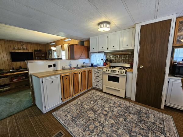 1978 Holly Park Unknown Mobile Home
