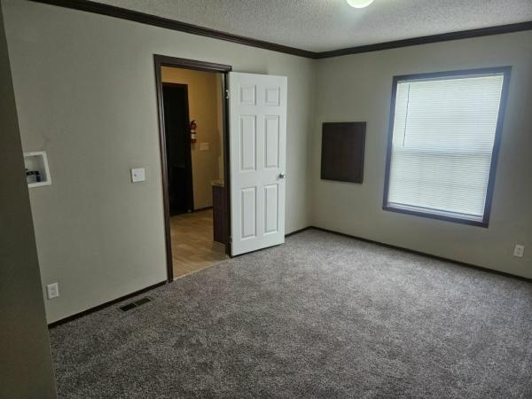 2016 Adventure Mojave Model 6421A Manufactured Home