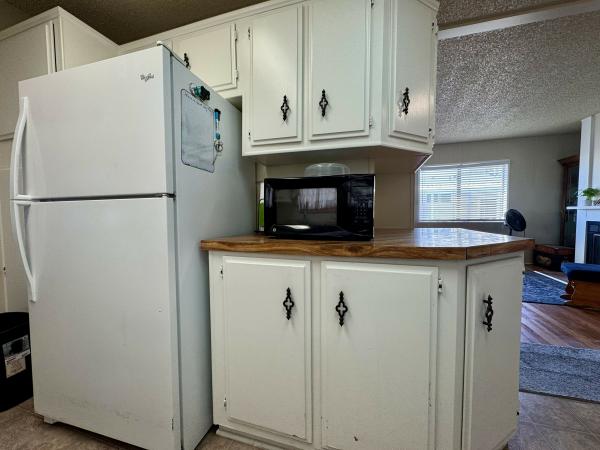 1983 SUNNYBROOK SB561A8 Mobile Home