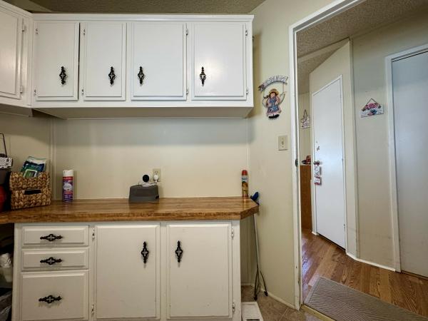 1983 SUNNYBROOK SB561A8 Mobile Home