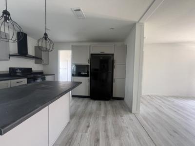 Photo 5 of 7 of home located at 1601 E Slaughter Ln. #489 Austin, TX 78747
