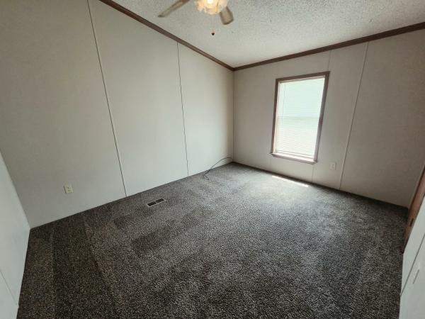 1994 Holly Park Inc Holly Park Mobile Home